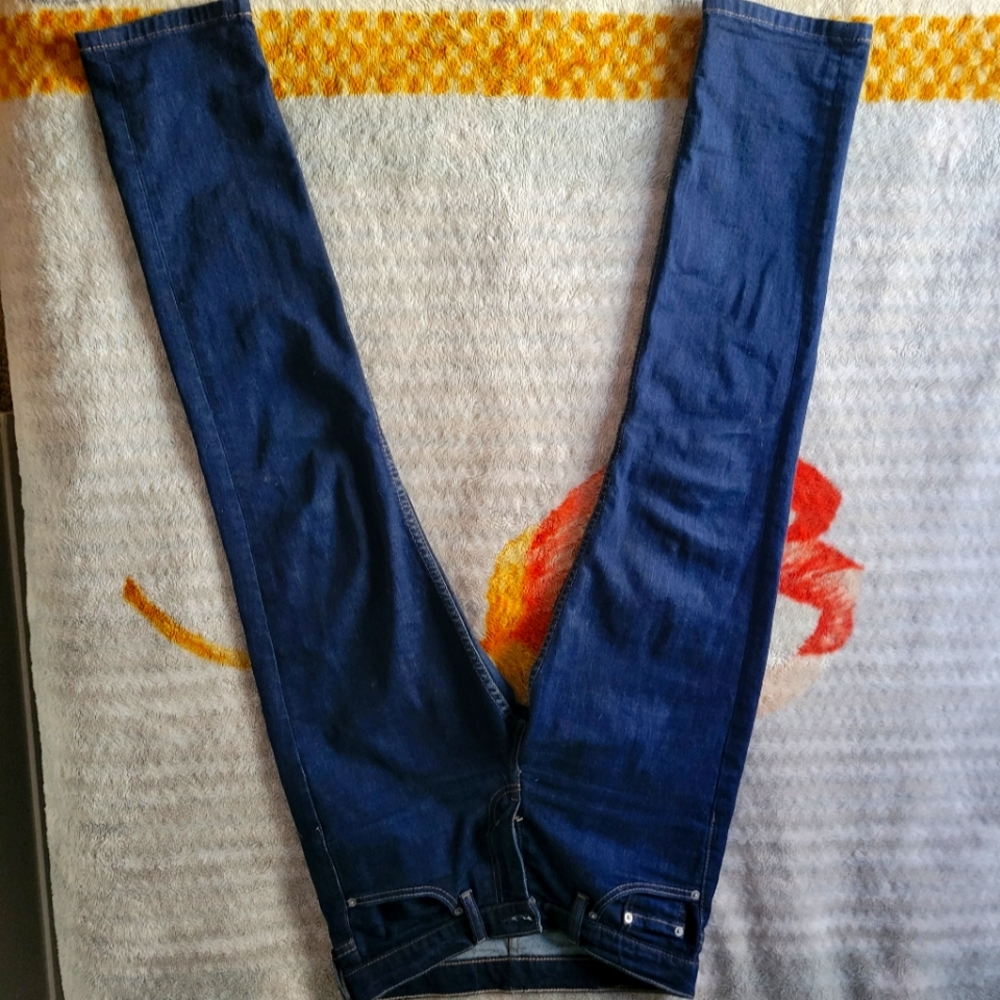 Womens' dark wash, boot cut jeans